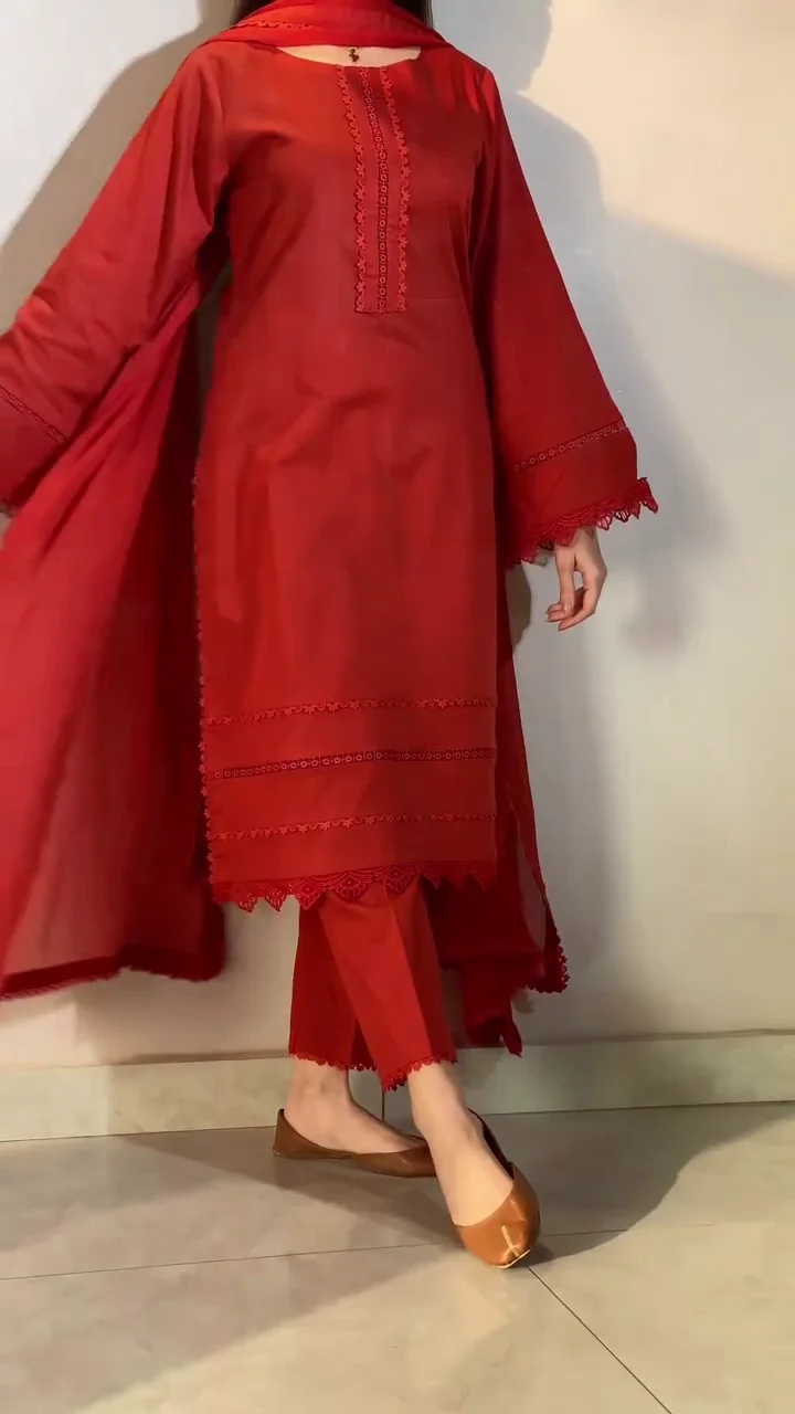 Floral Embroidered Bell Sleeves Organza Straight Kurta With Trousers & Dupatta - Image 3